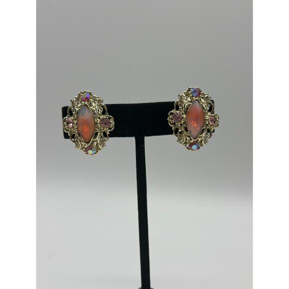 Vintage Gold Tone Clip On Earrings Peach Givré Glass Rhinestone Pink AB - Picture 4 of 5